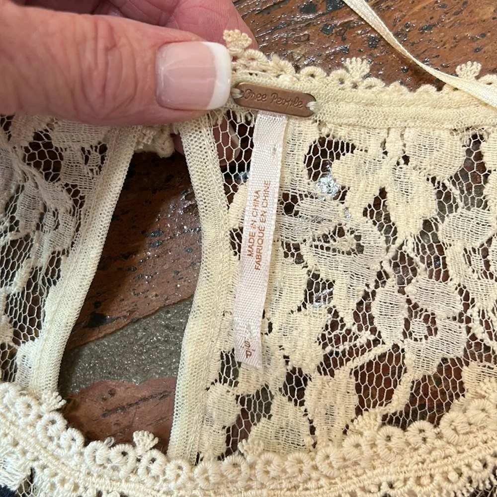 FREE PEOPLE Boho Lace Top szS